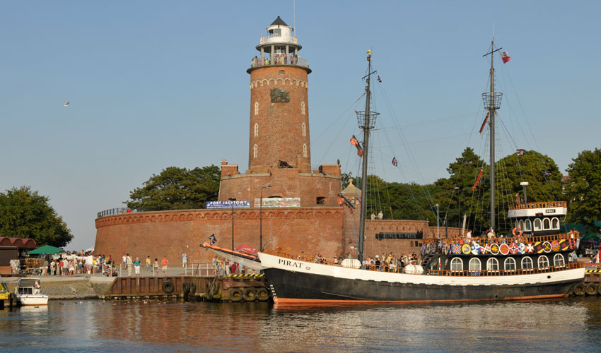 atrakcje-kolobrzeg-grzybowo-latarnia-morska